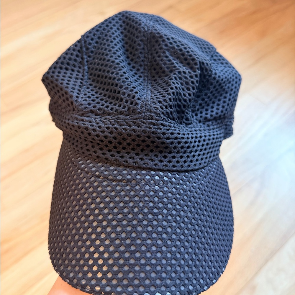 Lululemon Breathable womens Black Mesh Cap